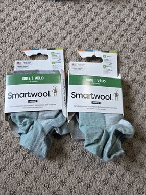Smartwool Women’s Bike Crew Socks in Light Teal and Gray - Pair